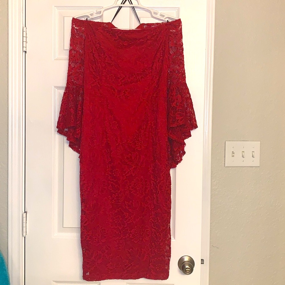 NWOT Premier Amore women red lace off shoulder sheath dress size 14 with ruffles
